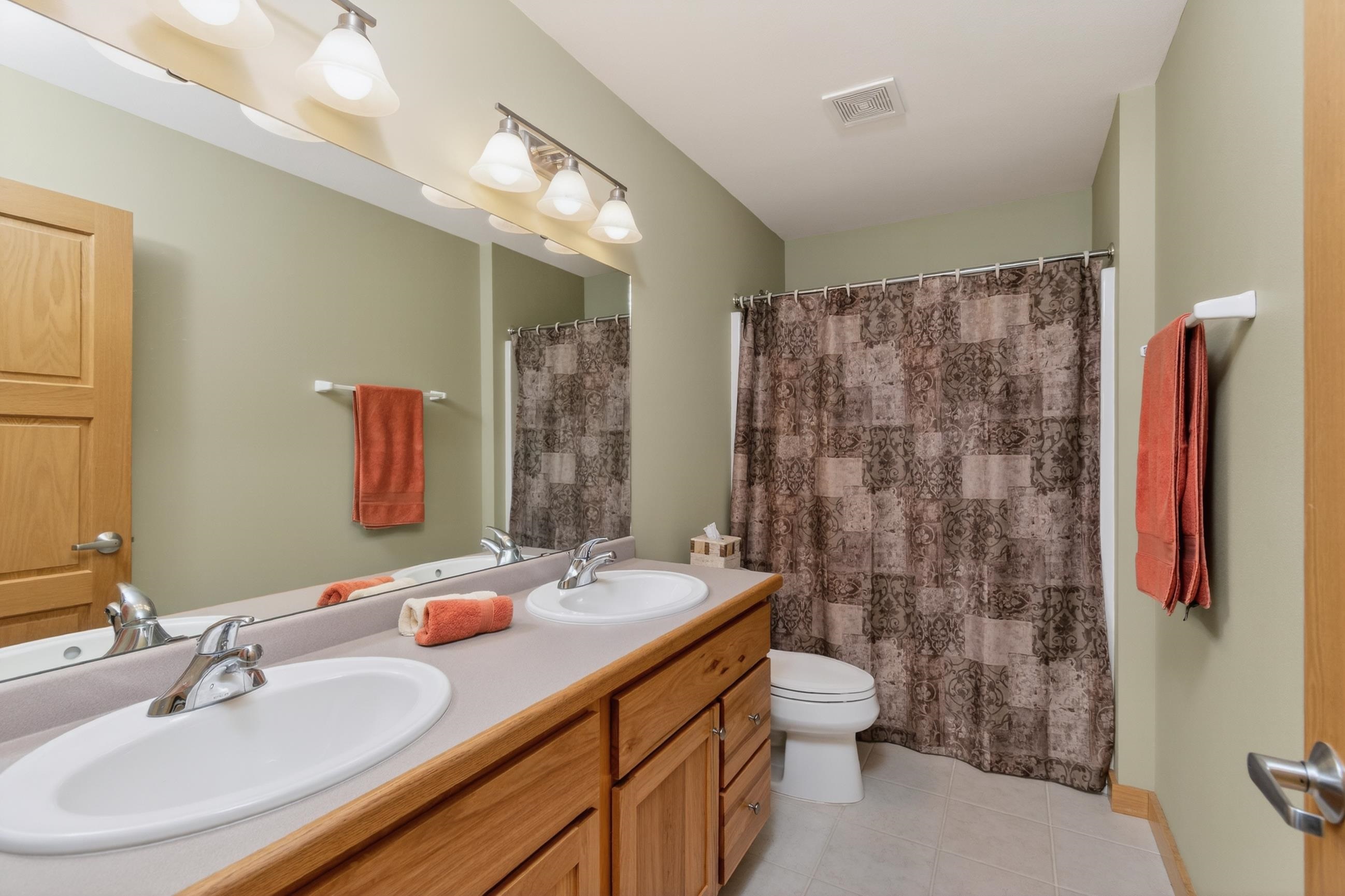 16 South Allen Street Madison, WI 53726 - Photo 38 of 52