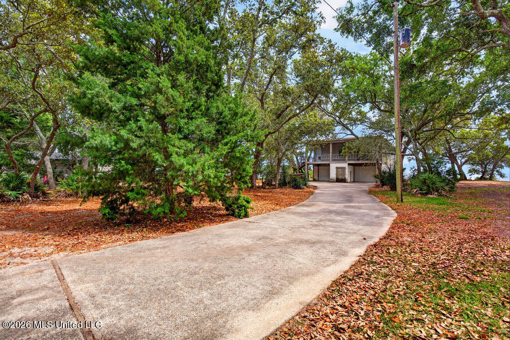 5329 East Belle Fontaine Road Ocean Springs, MS 39564 - Photo 3 of 43 5329EBelleFontaine-7