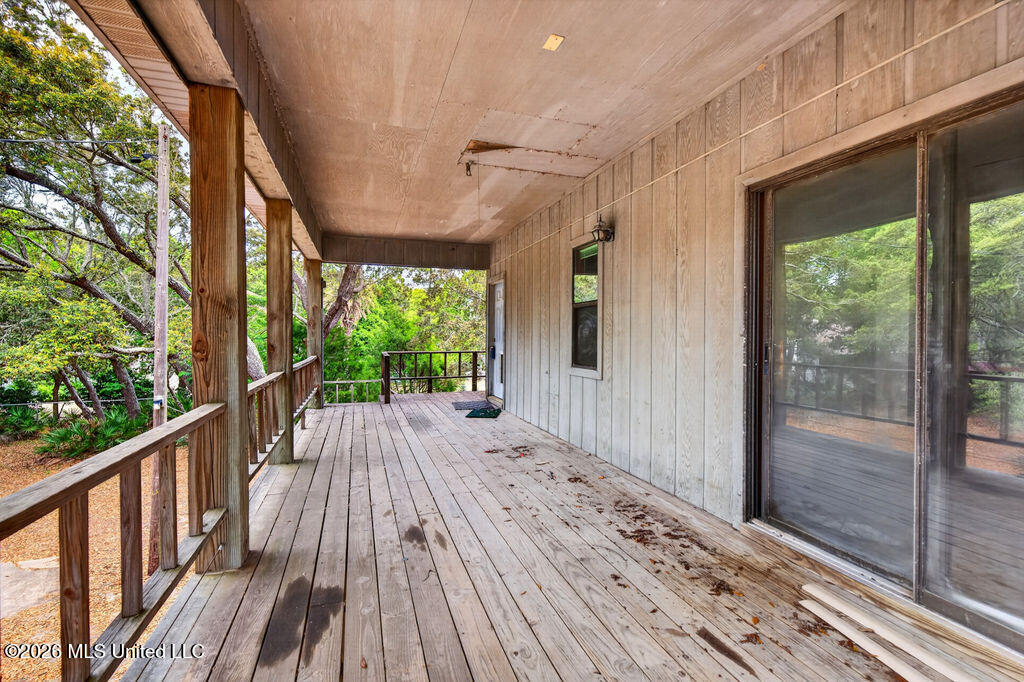 5329 East Belle Fontaine Road Ocean Springs, MS 39564 - Photo 7 of 43 5329EBelleFontaine-11