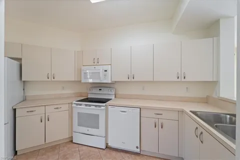 $240,000 | 6560 Huntington Lakes Circle, Unit 102, Naples, FL 34119