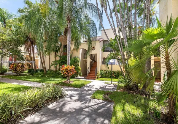 $3,500 | 3559 Magellan Circle, Unit 3232, Aventura, FL 33180