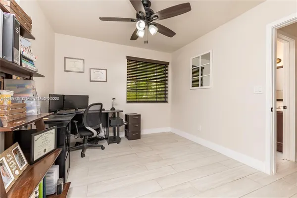 $3,500 | 3559 Magellan Circle, Unit 3232, Aventura, FL 33180