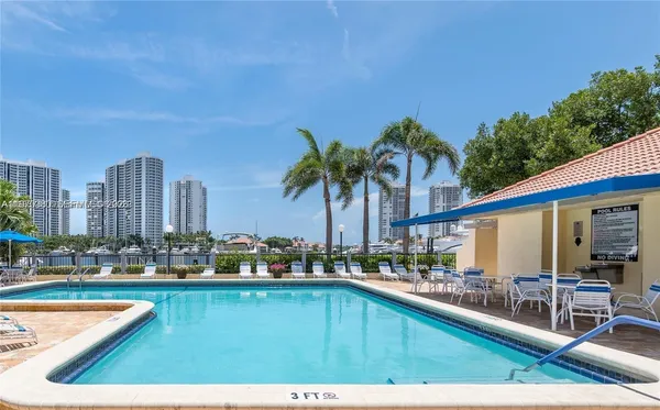 $3,500 | 3559 Magellan Circle, Unit 3232, Aventura, FL 33180