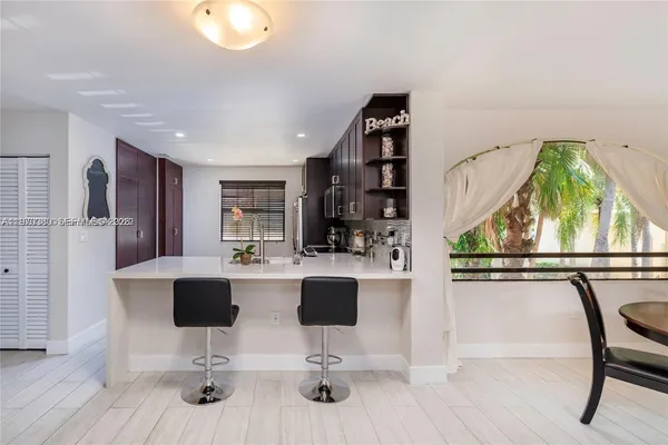 $3,500 | 3559 Magellan Circle, Unit 3232, Aventura, FL 33180