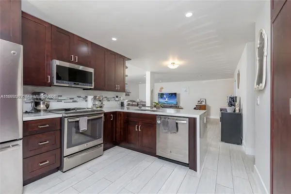 $3,500 | 3559 Magellan Circle, Unit 3232, Aventura, FL 33180