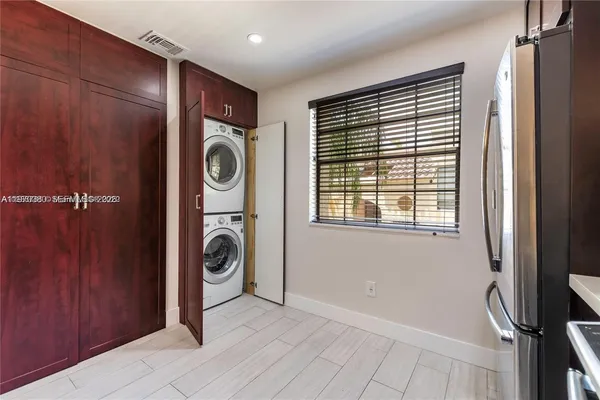 $3,500 | 3559 Magellan Circle, Unit 3232, Aventura, FL 33180