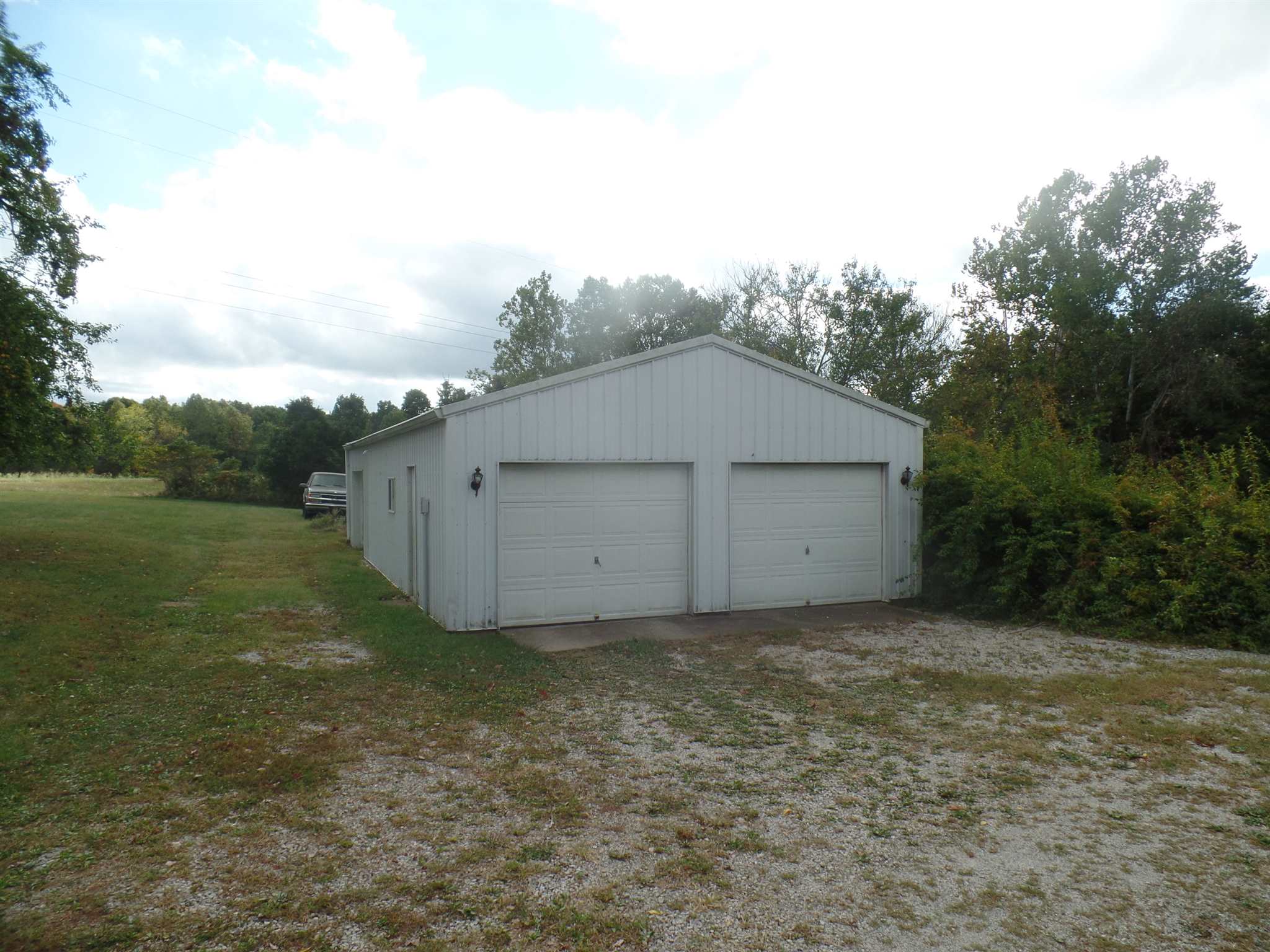 2091 North Sharkey Road Bloomfield, IN 47424 - Photo 17 of 24
