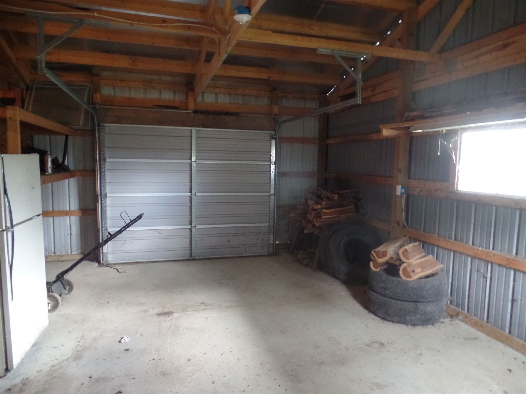 2091 North Sharkey Road Bloomfield, IN 47424 - Photo 18 of 24