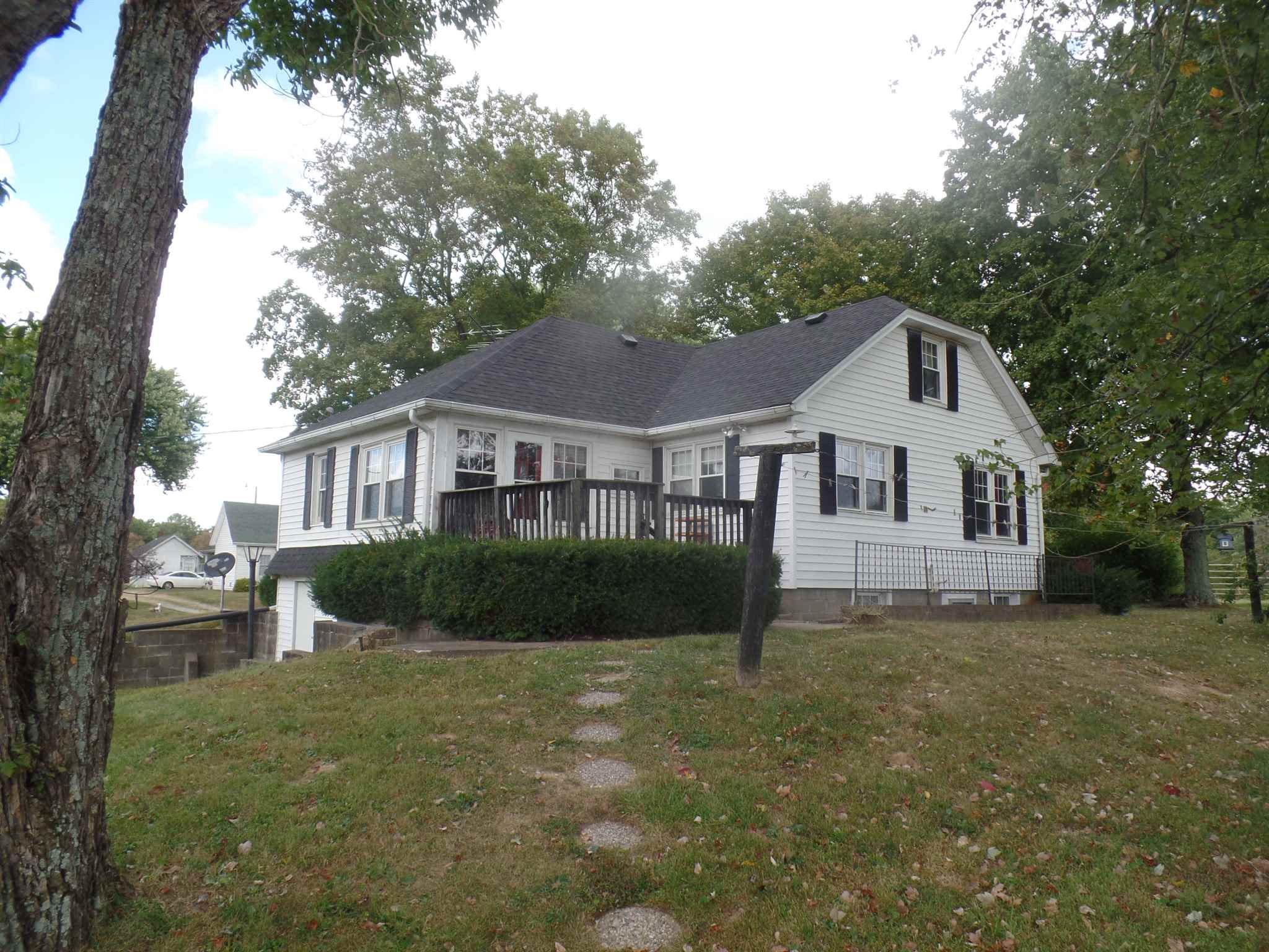 2091 North Sharkey Road Bloomfield, IN 47424 - Photo 21 of 24