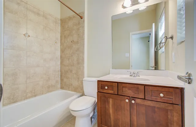 $2,700 | 1138 West 26th Street, Houston, TX 77008