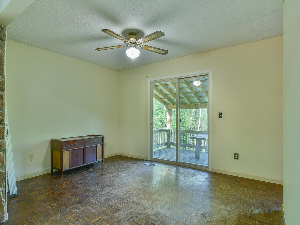 135 Buffalo Ridge Road Unicoi, TN 37692 - Photo 5 of 30 Photo 5