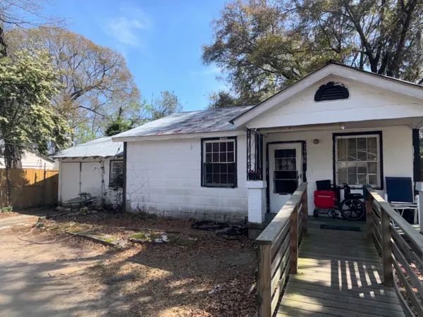 $329,000 | 1907 Helm Avenue, North Charleston, SC 29405