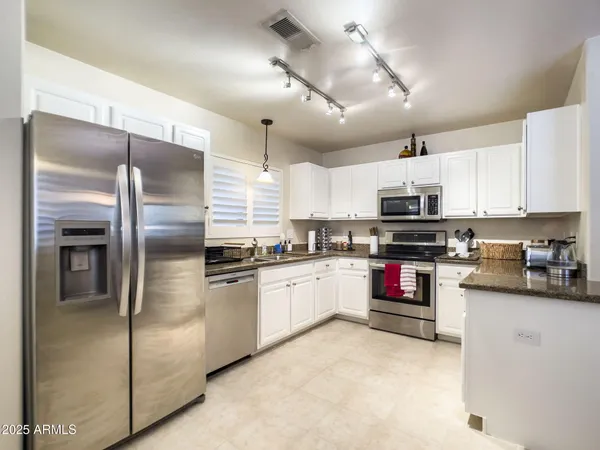 $4,000 | 15151 North Frank Lloyd Wright Boulevard, Unit 1082, Scottsdale, AZ 85260