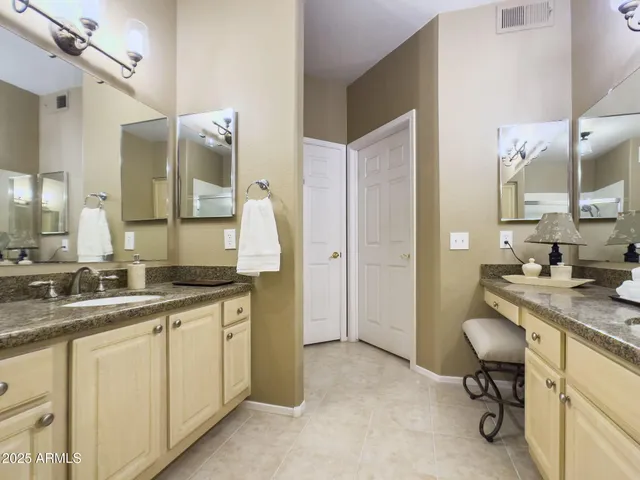 $4,000 | 15151 North Frank Lloyd Wright Boulevard, Unit 1082, Scottsdale, AZ 85260