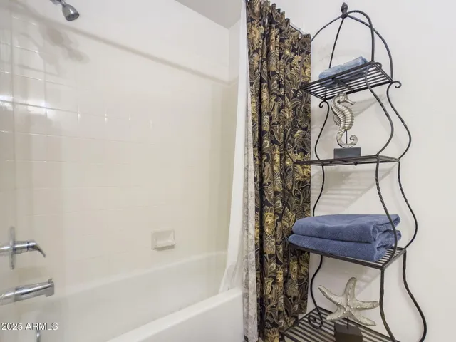 $4,000 | 15151 North Frank Lloyd Wright Boulevard, Unit 1082, Scottsdale, AZ 85260