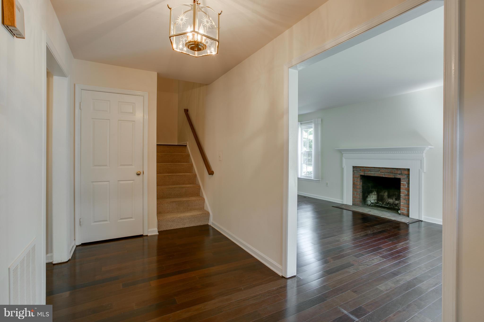 1040 Windrush Lane, Unit 35 Sandy Spring, MD 20860 - Photo 4 of 28 Interior (General)