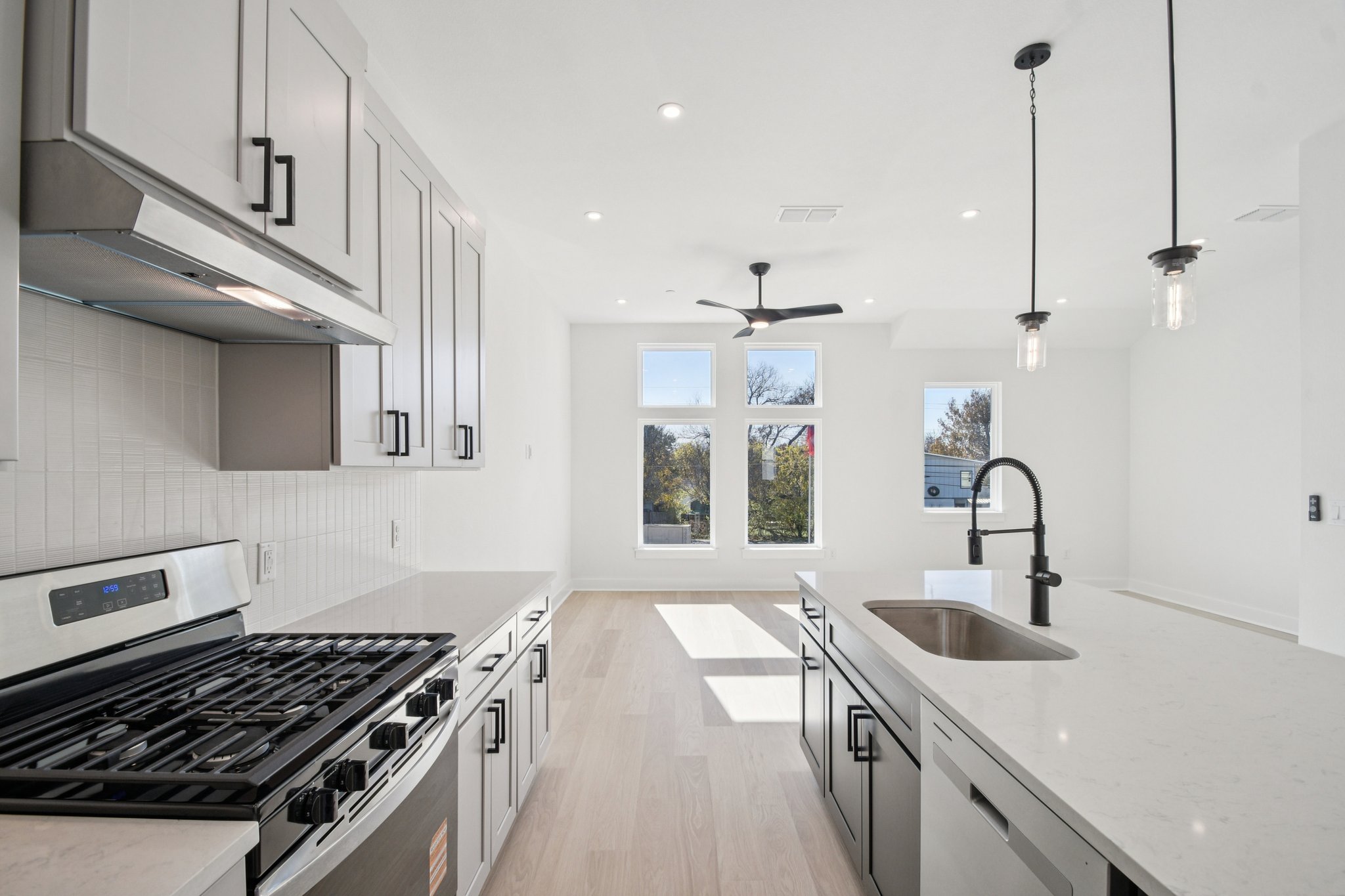 200 West 56th Street, Unit 5102 Austin, TX 78751 - Photo 6 of 26