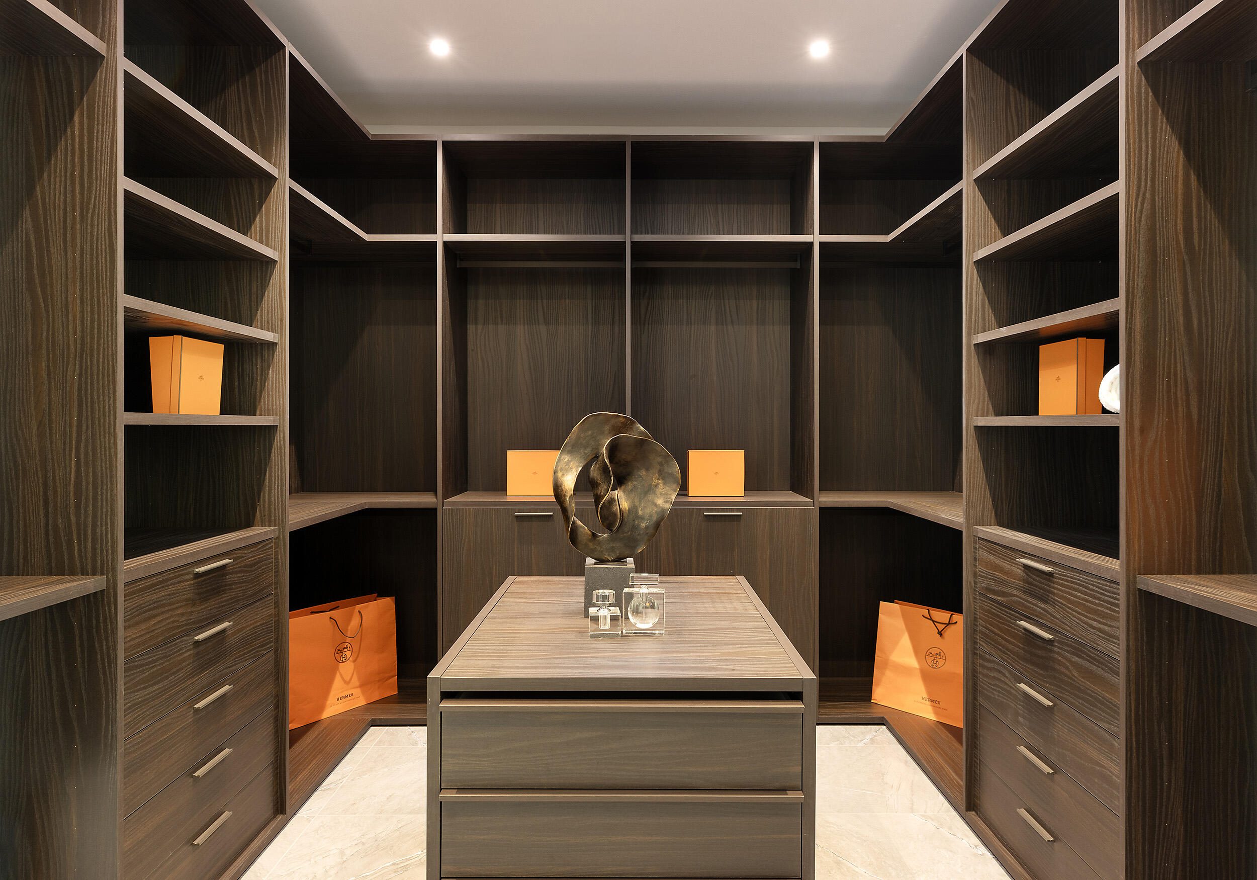 16 Via Linea Rancho Mirage, CA 92270 - Photo 21 of 30 Primary Closet (23)