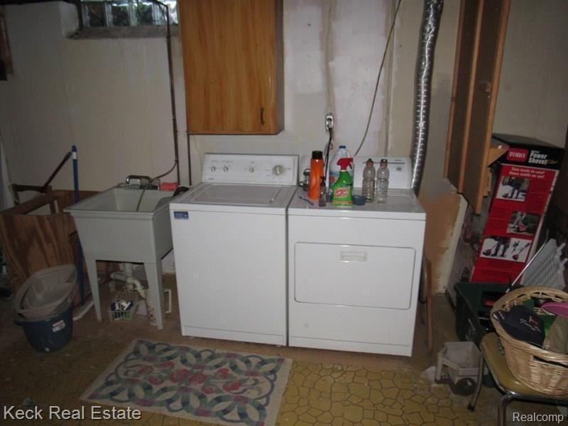 8055 Pardee Road Taylor, MI 48180 - Photo 12 of 13 8055 Pardee (15).JPG