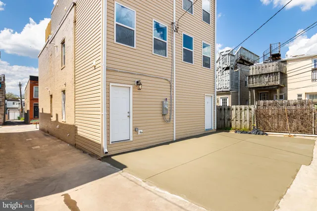 a view of a house with a garage