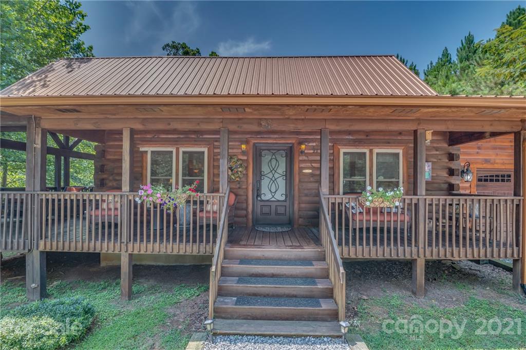 968 Cross Ridge Drive Rutherfordton, NC 28139 - Photo 21 of 39 a front view of a house with a porch