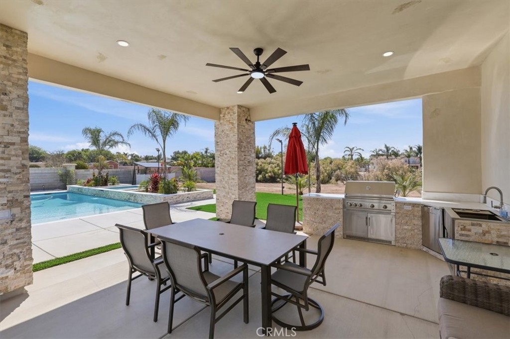 16795 Eagle Peak Road Riverside, CA 92504 - Photo 6 of 74 Outdoor Bar
