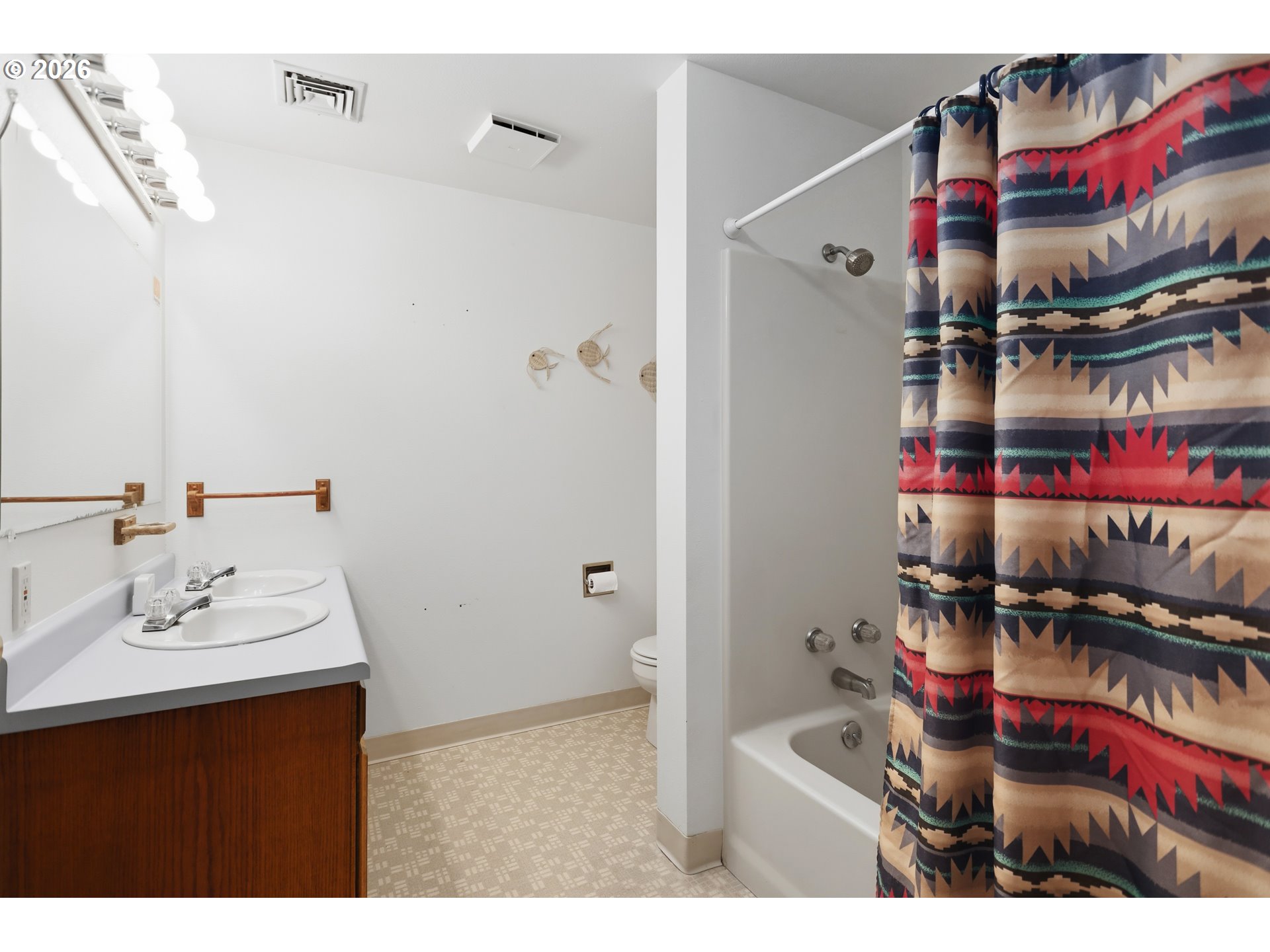 1490 Main Street Arlington, OR 97812 - Photo 29 of 48 Bathroom