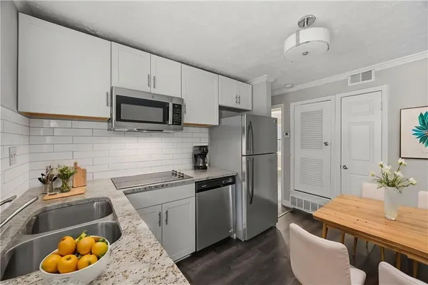 $1,250 | 21 Delmont Drive Northeast, Unit 3, Atlanta, GA 30305