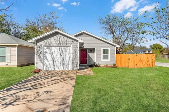 $230,000 | 2933 Lucinda Lane, Fort Worth, TX 76119
