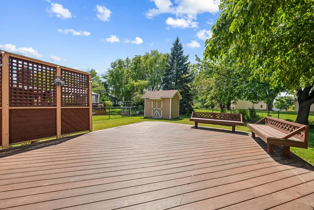 $3,200 | 104 South Knollwood Drive, Schaumburg, IL 60193