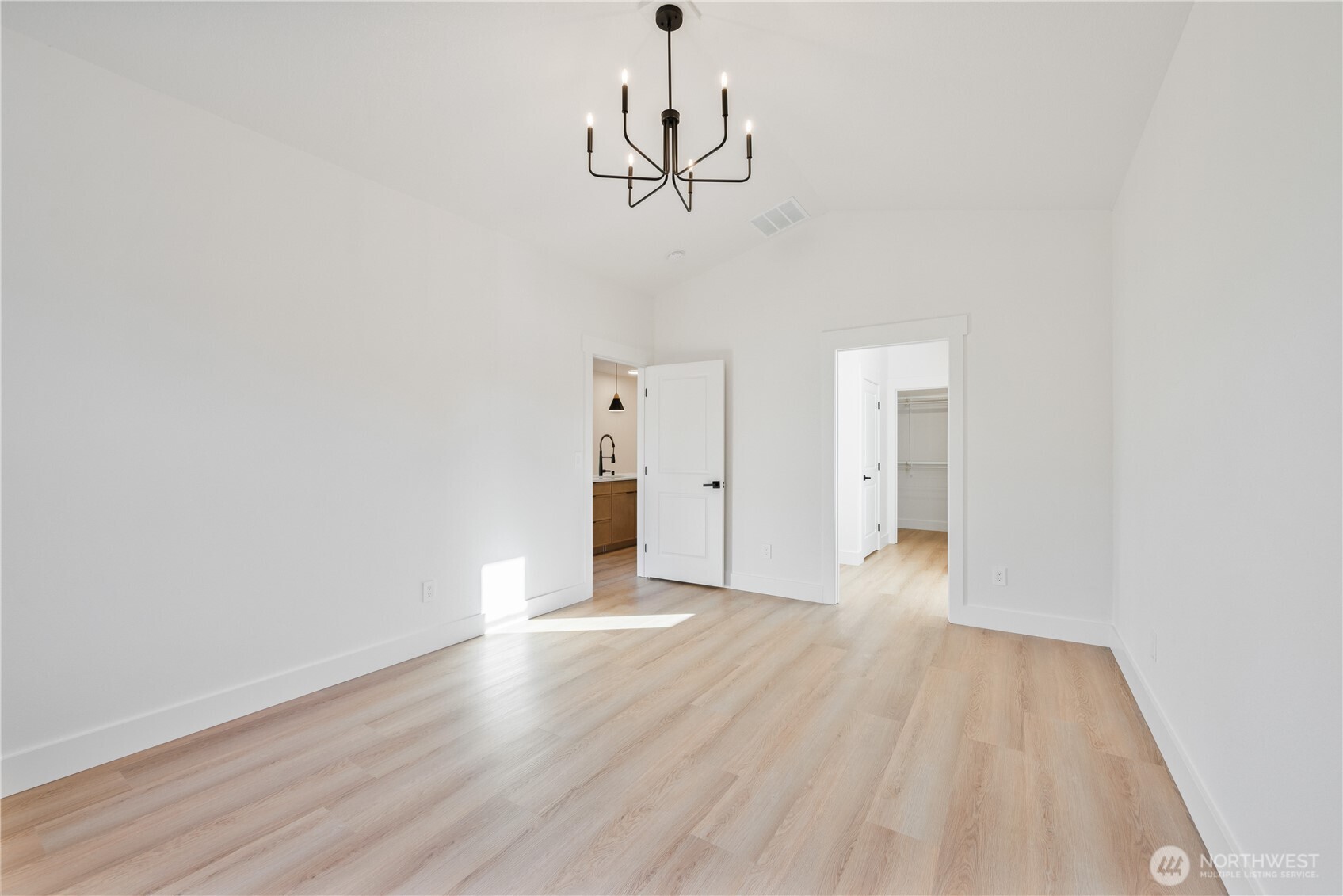 176 Wake Robin Lane Longview, WA 98632 - Photo 13 of 37