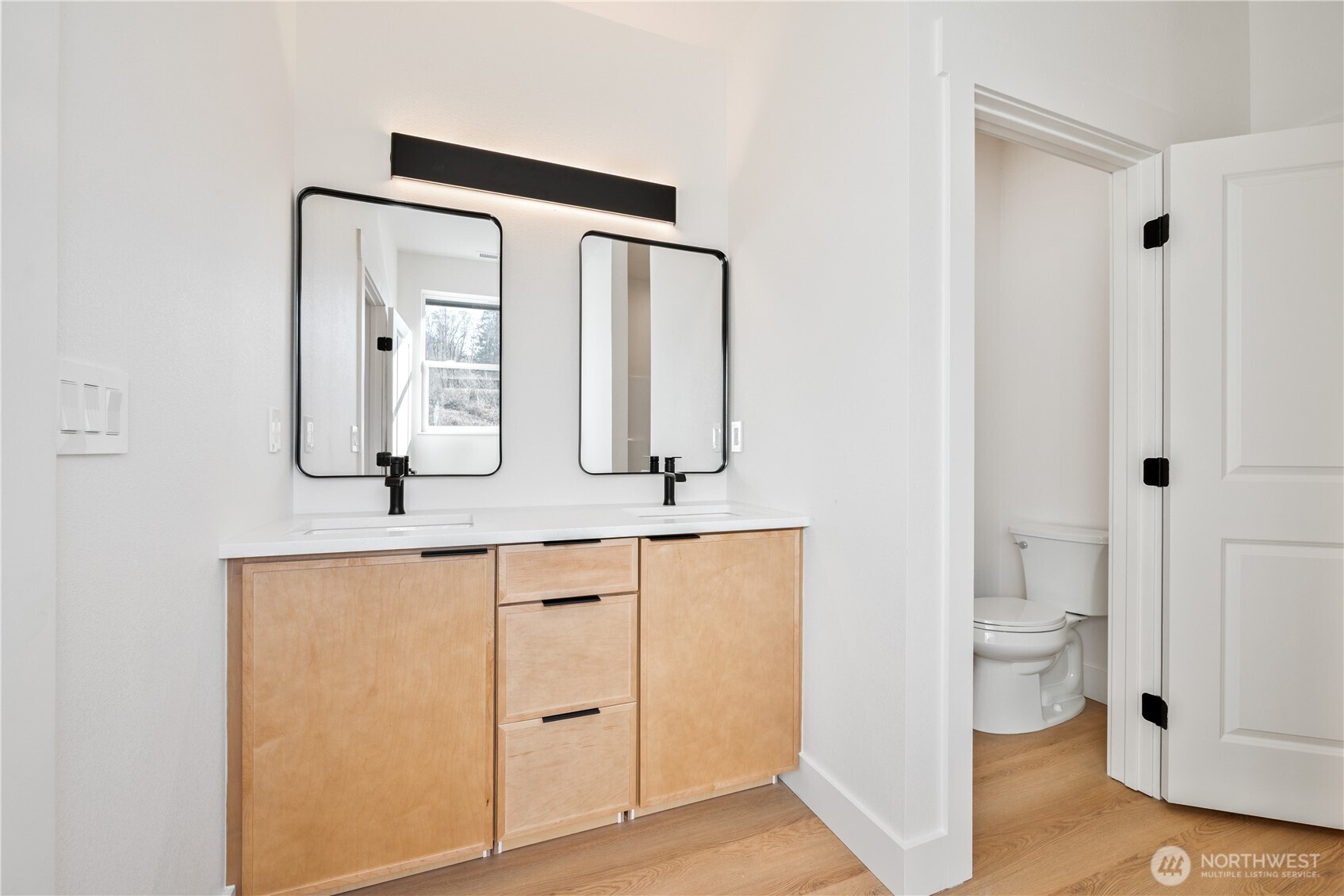 176 Wake Robin Lane Longview, WA 98632 - Photo 14 of 37