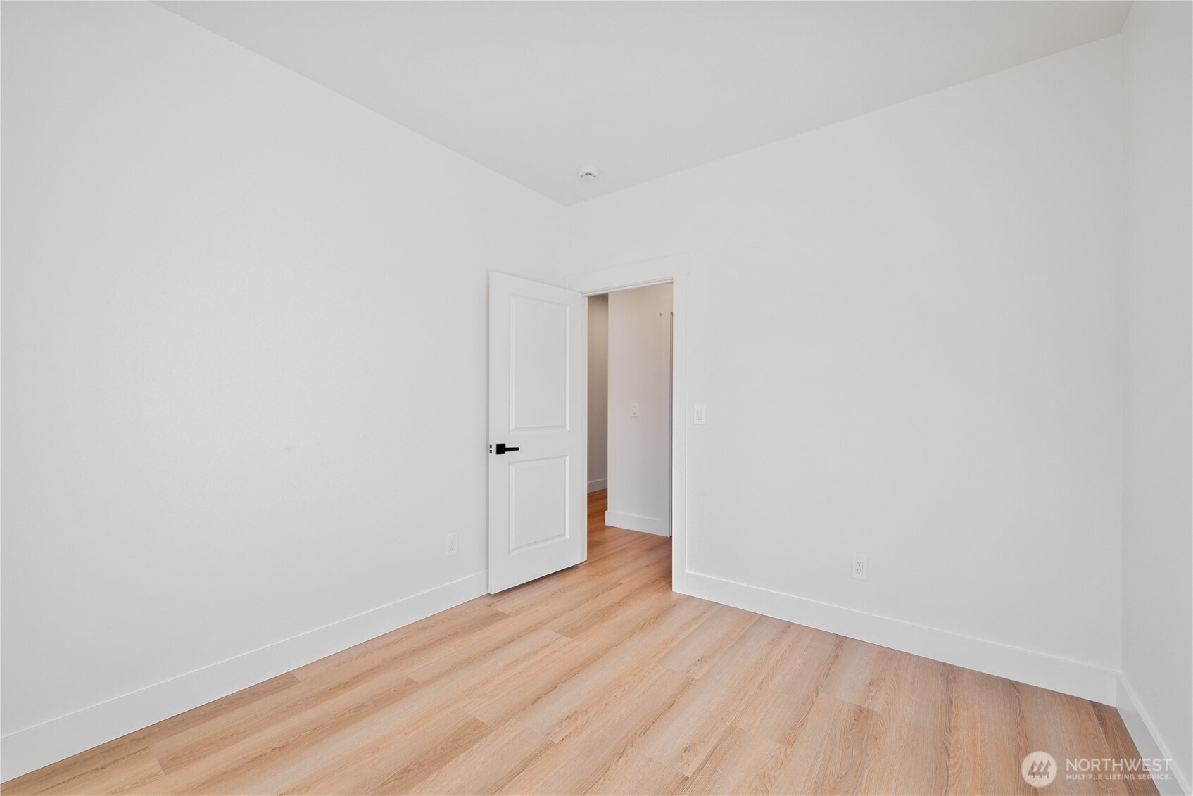 176 Wake Robin Lane Longview, WA 98632 - Photo 21 of 37