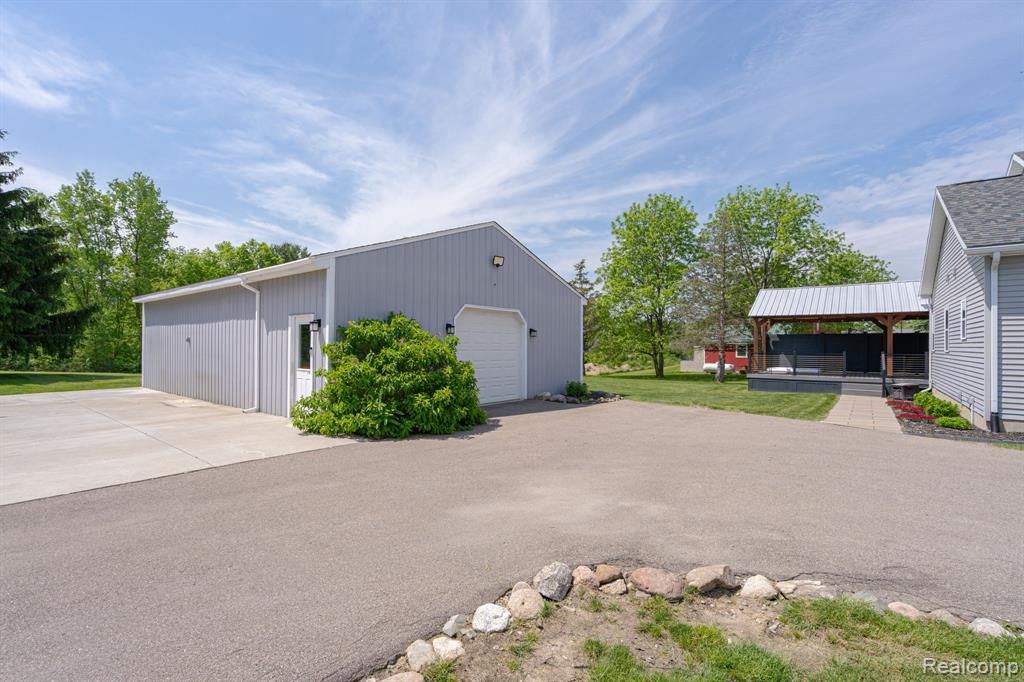 4610 East Clyde Road Howell, MI 48855 - Photo 5 of 54