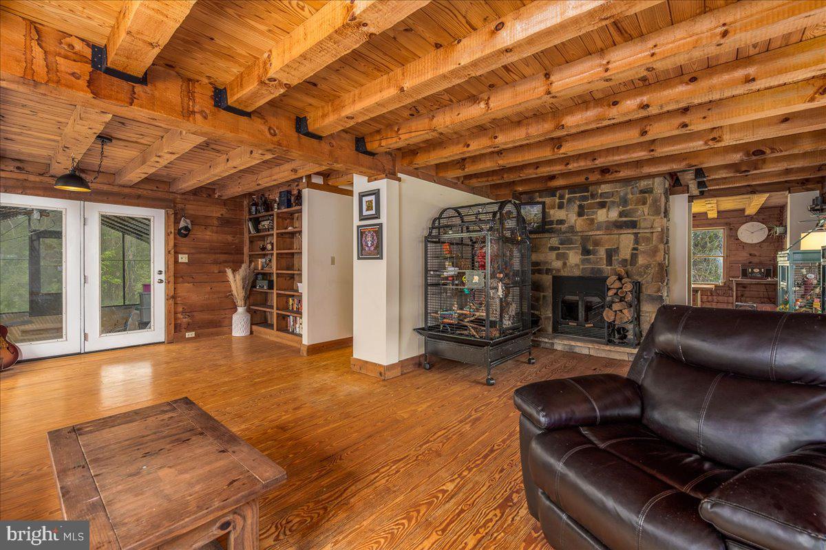 271 Comstock Drive Shepherdstown, WV 25443 - Photo 12 of 76 Family Room