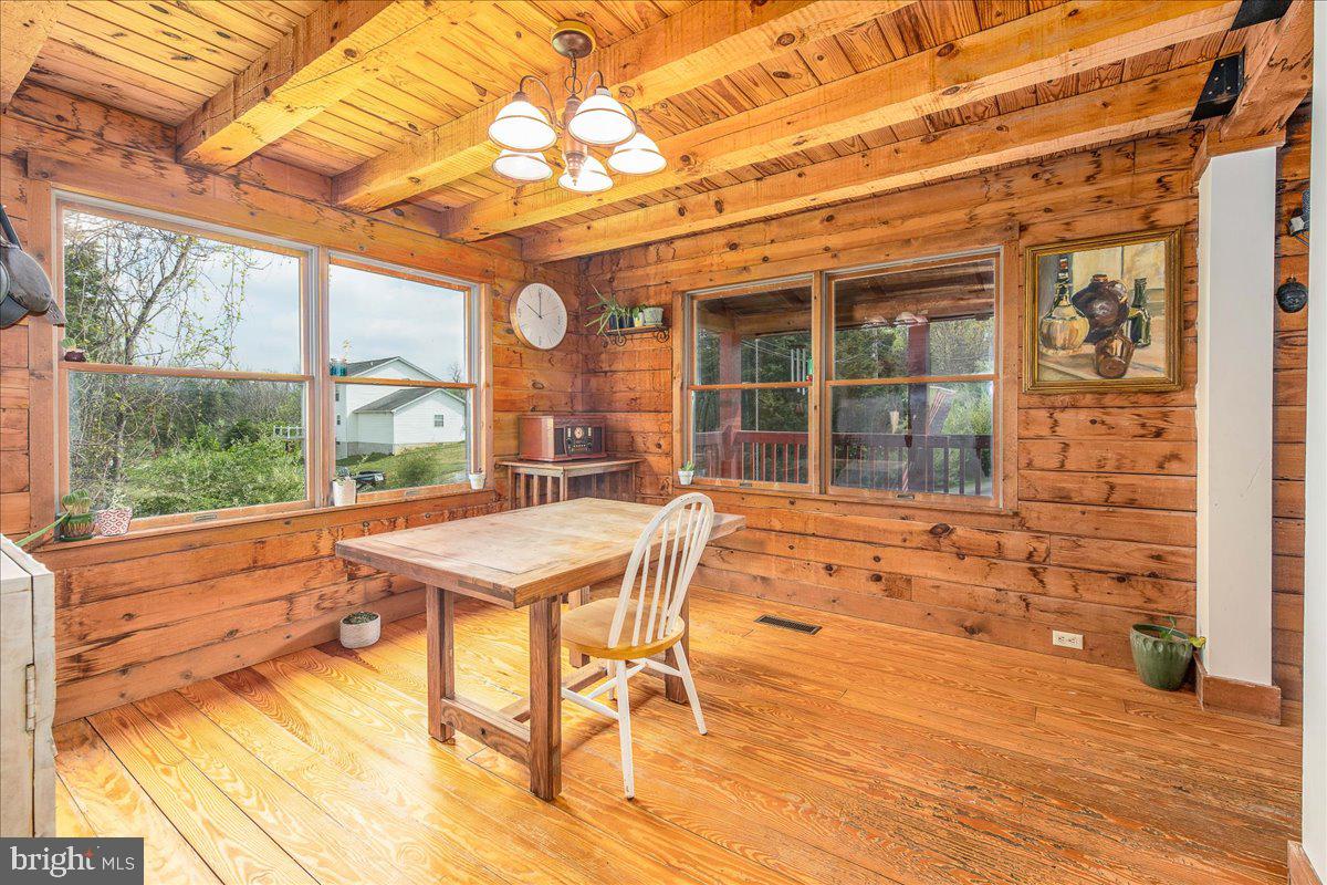 271 Comstock Drive Shepherdstown, WV 25443 - Photo 13 of 76 Seperate Dining Room