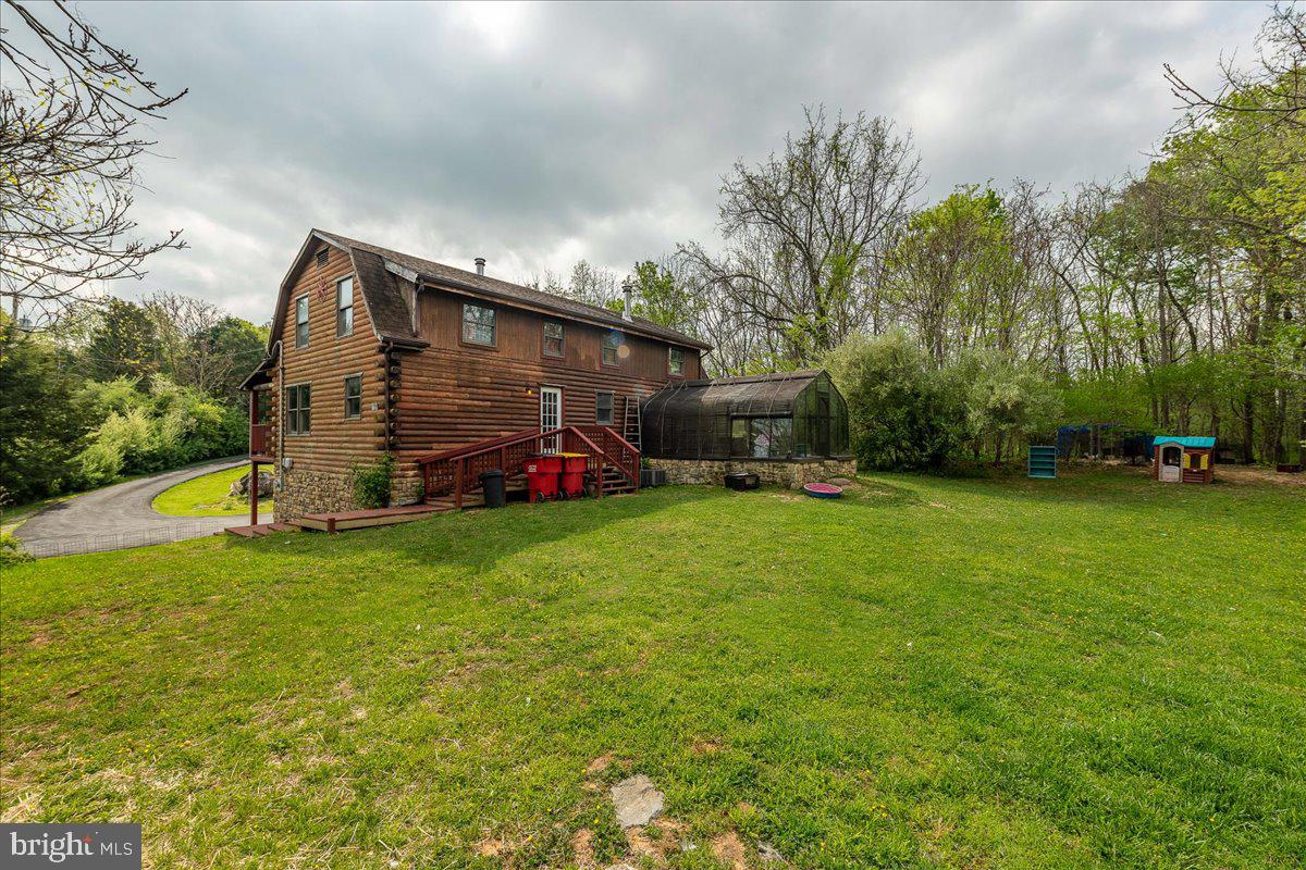 271 Comstock Drive Shepherdstown, WV 25443 - Photo 44 of 76 Rear of home