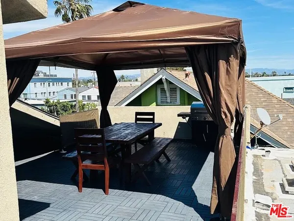 $6,595 | 36 Breeze Avenue, Unit 4, Venice, CA 90291