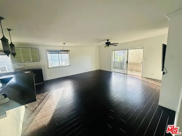 $6,595 | 36 Breeze Avenue, Unit 4, Venice, CA 90291