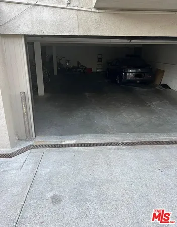 $6,595 | 36 Breeze Avenue, Unit 4, Venice, CA 90291