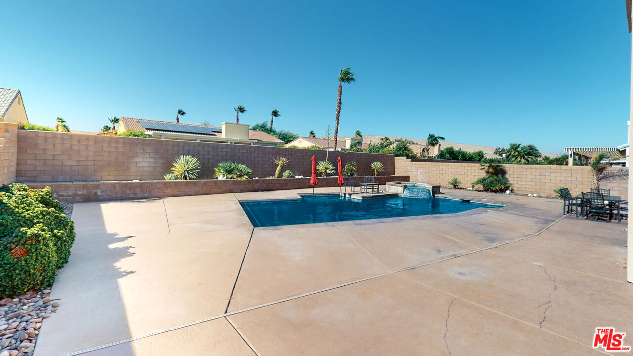 68606 La Medera Road Cathedral City, CA 92234 - Photo 32 of 33 a view of a terrace