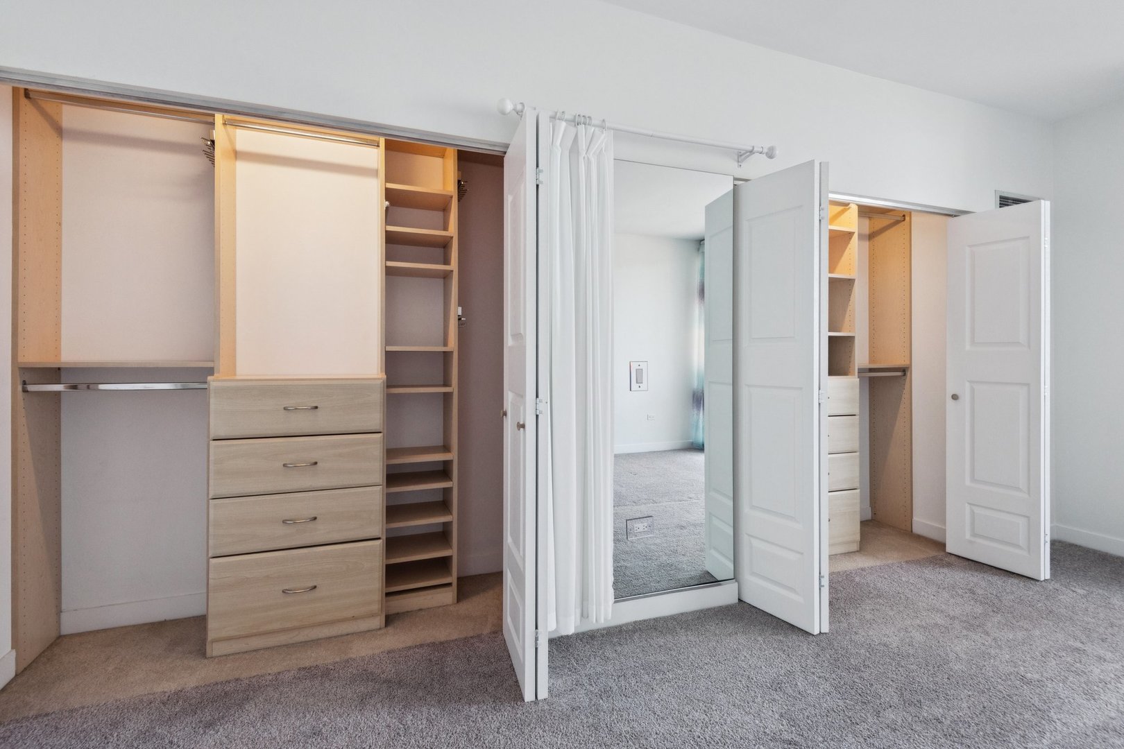 8 East Randolph Street, Unit 3102 Chicago, IL 60601 - Photo 15 of 20