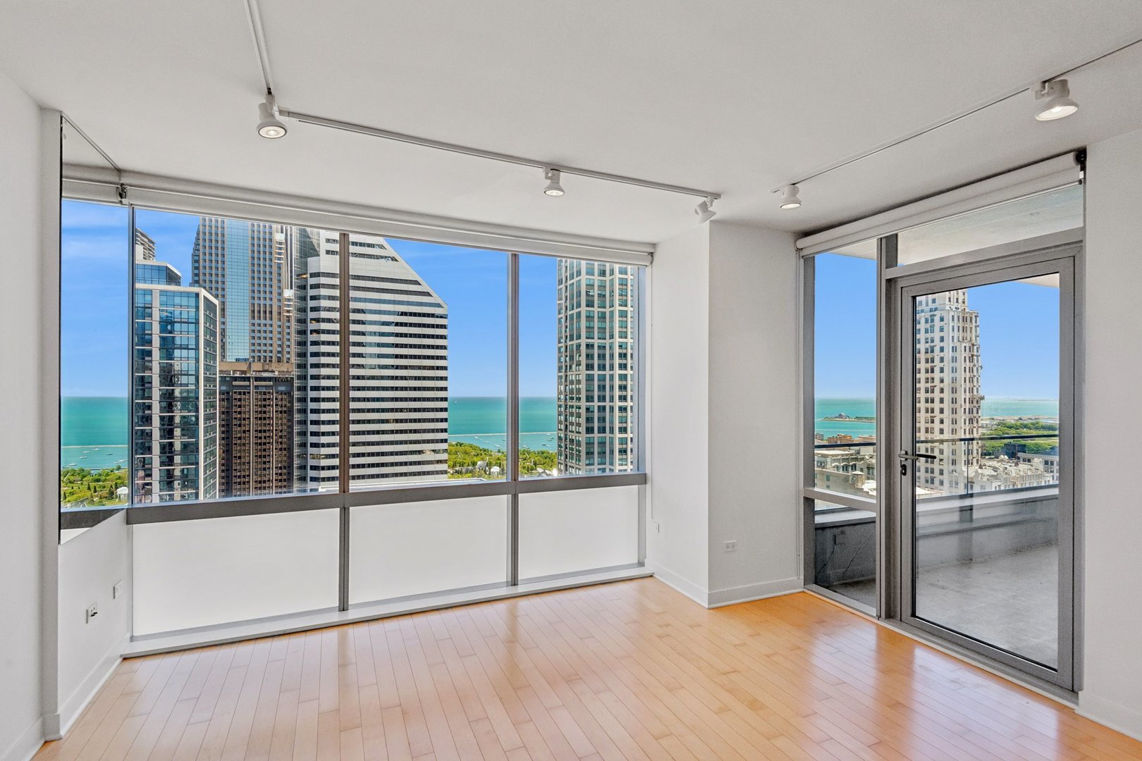 8 East Randolph Street, Unit 3102 Chicago, IL 60601 - Photo 5 of 20