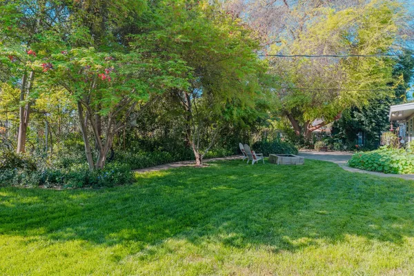 $530,000 | 915 South Strathmore Avenue, Unit N, Lindsay, CA 93247