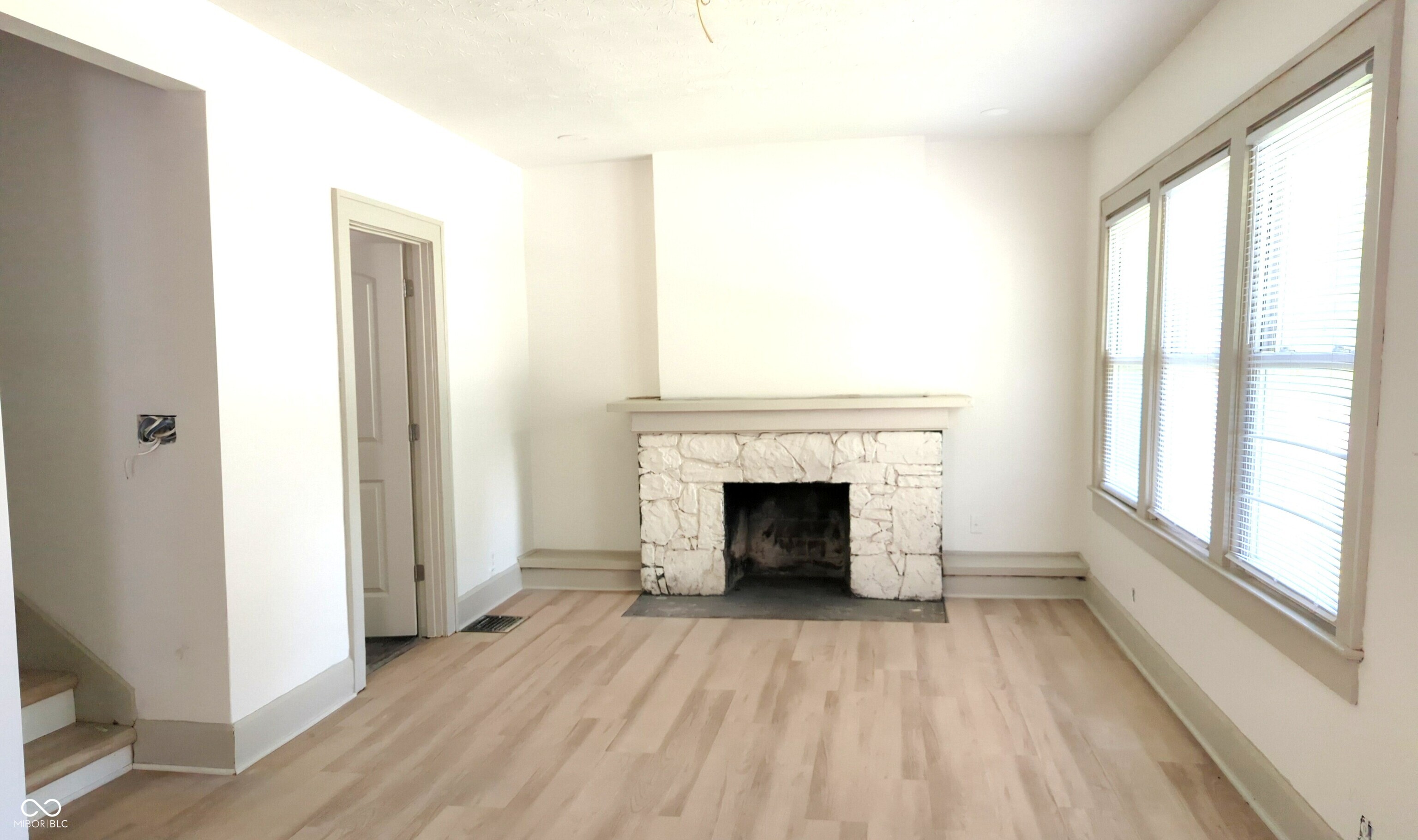 4130 Ruckle Street Indianapolis, IN 46205 - Photo 4 of 12 Gallery Image 4