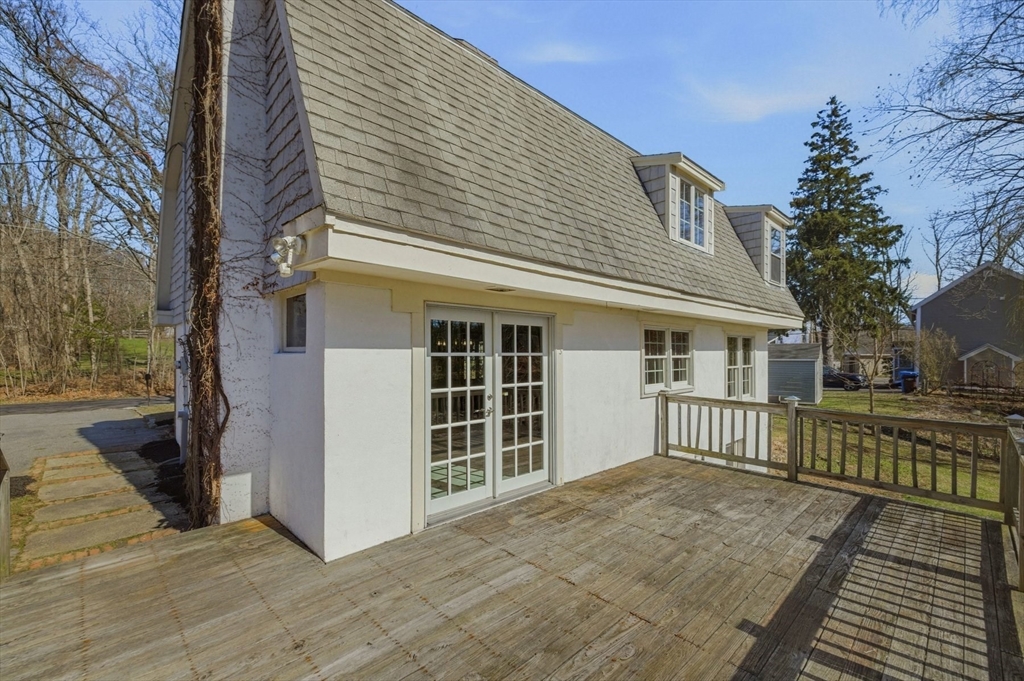 2 North Street Merrimac, MA 01860 - Photo 5 of 42