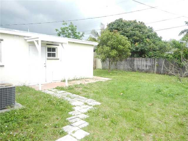 2392 Rue Road West Palm Beach, FL 33415 - Photo 12 of 14 Additional Photo