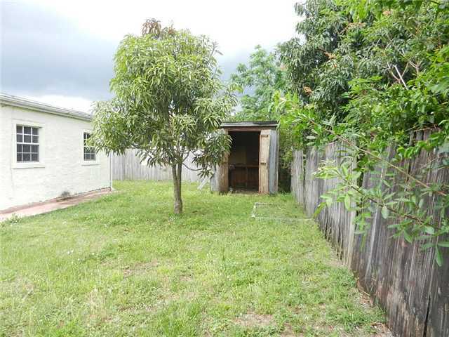 2392 Rue Road West Palm Beach, FL 33415 - Photo 13 of 14 Additional Photo