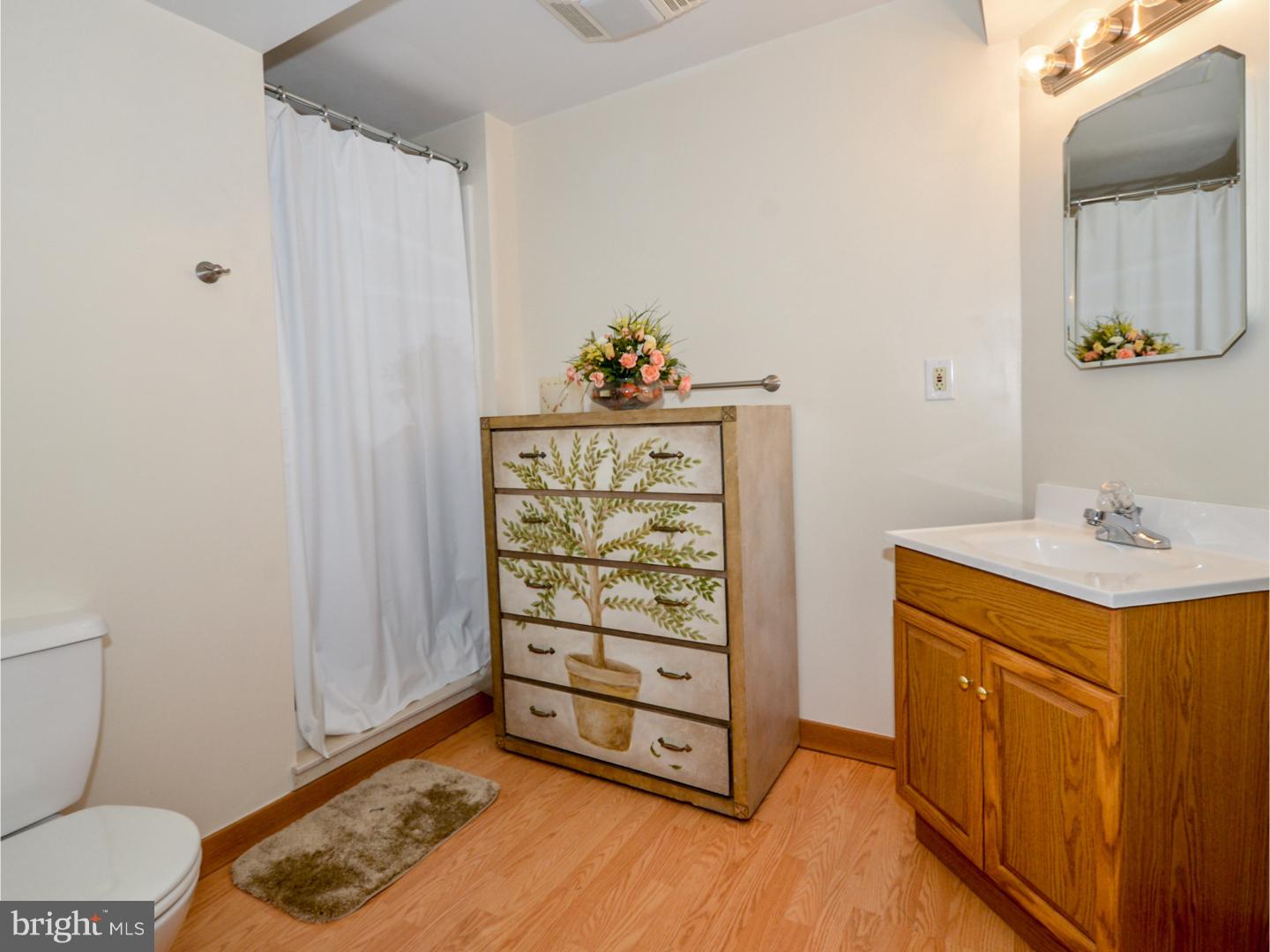 3200 Riding Court Chalfont, PA 18914 - Photo 23 of 25 Bathroom