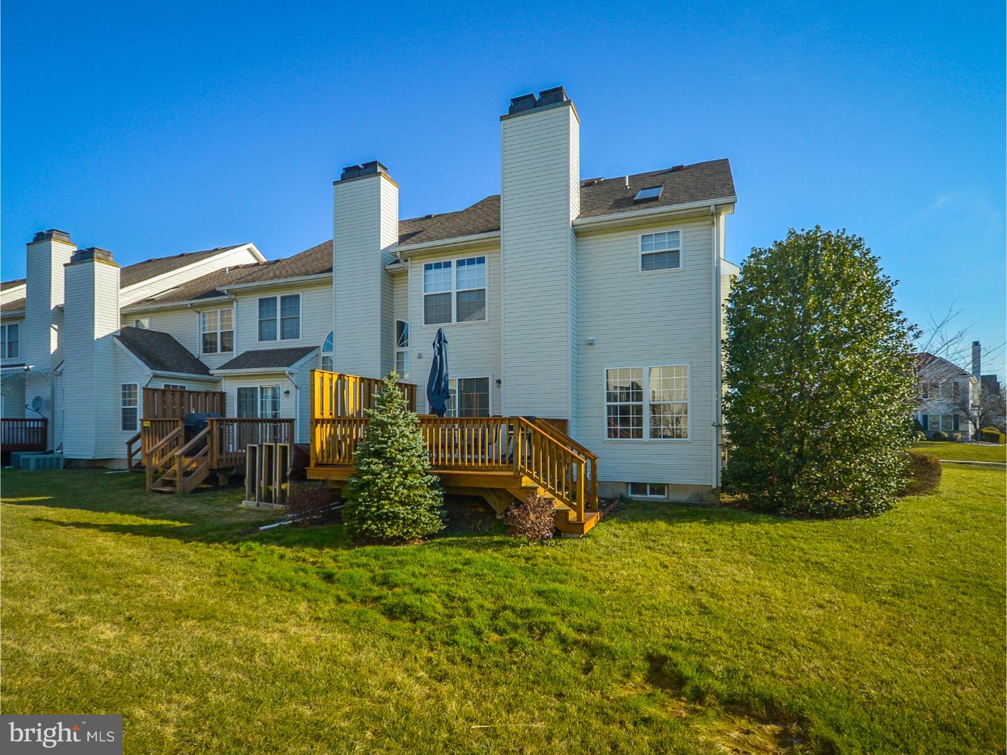 3200 Riding Court Chalfont, PA 18914 - Photo 25 of 25 Exterior Front